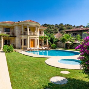Villa Jumali House
